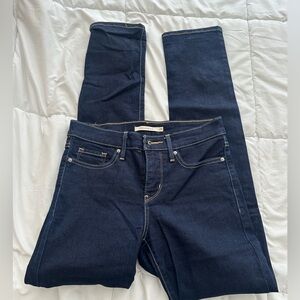Levis 312 Shaping Slim Jeans